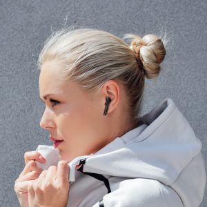 Безжични слушалки Borofone, Bluetooth earphones TWS BW29, Charm+розов силиконов кейс, Бели